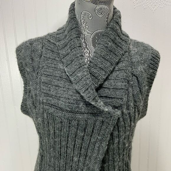 Design History wool blend sweater vest - Picture 2 of 5